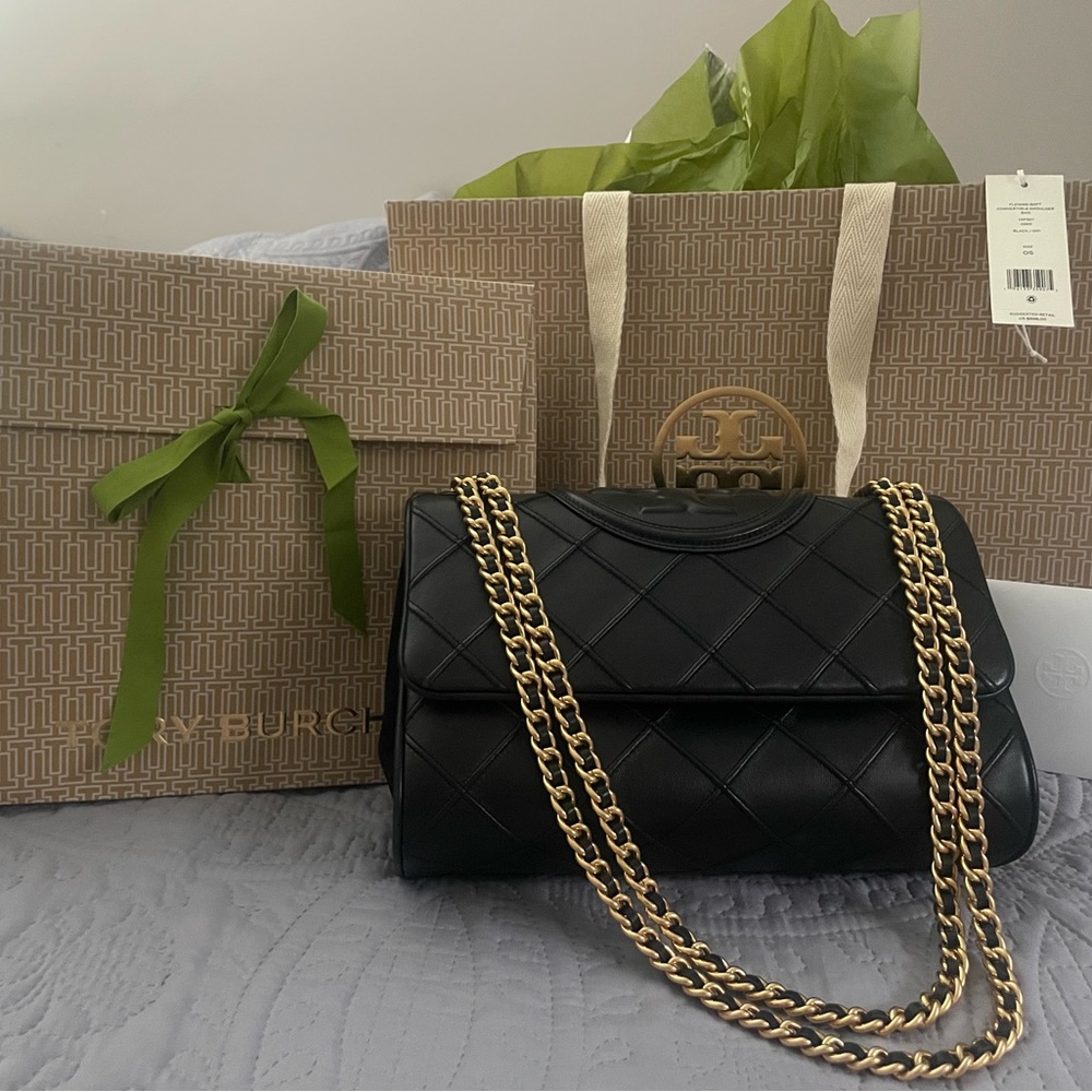 Tory Burch Fleming Black Quilted Shoulder Bag - Picture 5 of 5